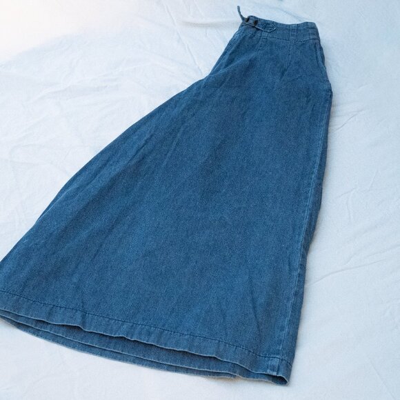 Extra-wide leg, high-waisted, vintage, cropped, denim trousers - Picture 5 of 8